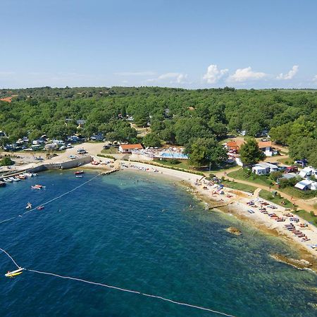Fkk Adriatika In Fkk Solaris Naturist Resort Porec Exterior photo