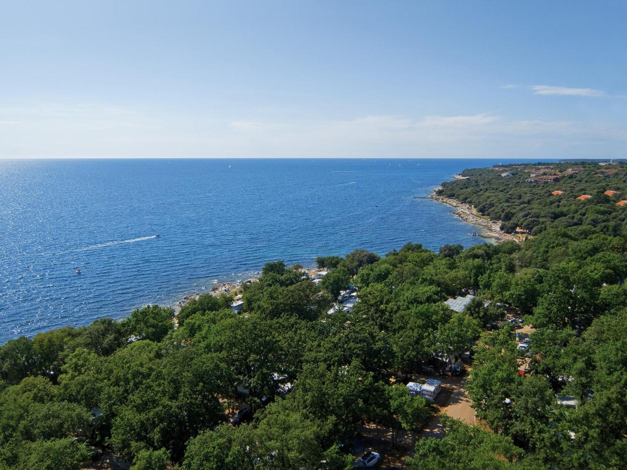 Fkk Adriatika In Fkk Solaris Naturist Resort Porec Exterior photo